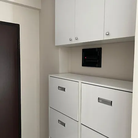 West Coast Apartment *